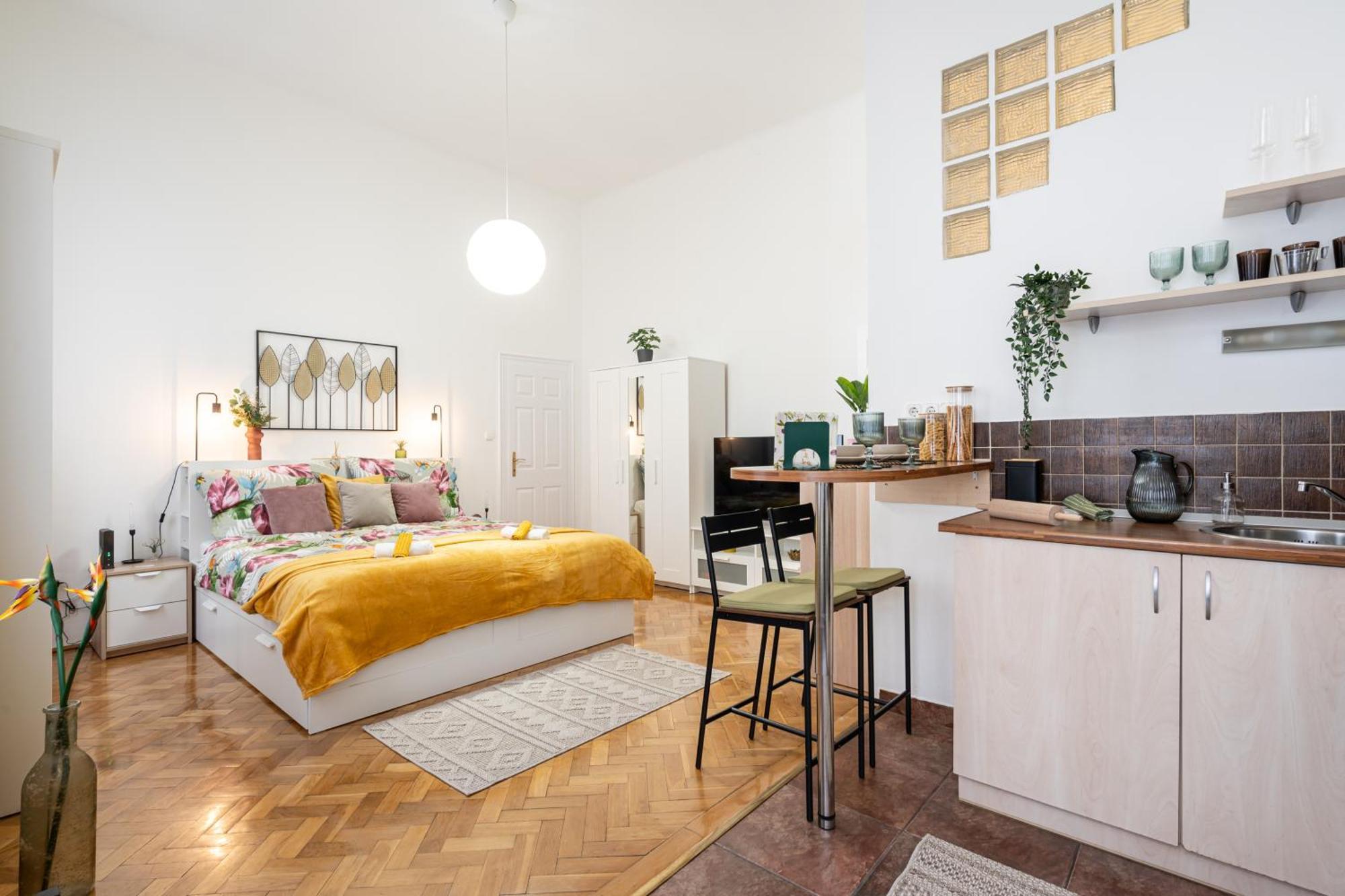 בודפשט Cosmopolitan Studio - Chic Getaway In A Fancy Neighbourhood מראה חיצוני תמונה